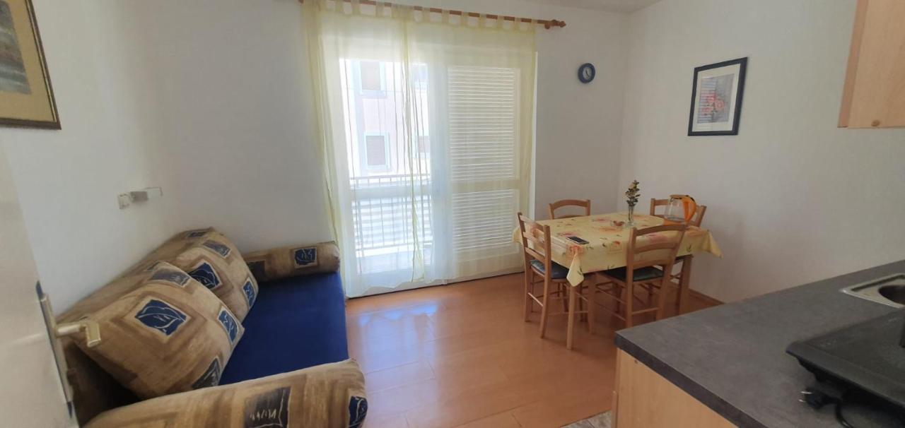 Apartmani Sonia Njivice Exterior foto