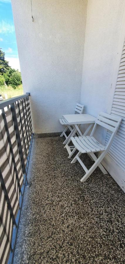 Apartmani Sonia Njivice Exterior foto