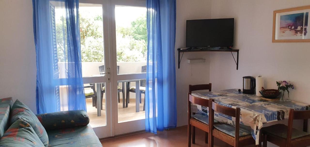 Apartmani Sonia Njivice Exterior foto